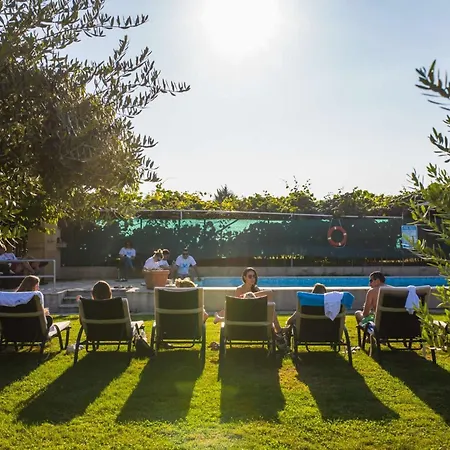 Six Bedroom With Heated Pool וילה Peracko Blato