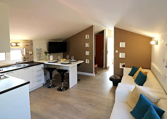 וילה Six Bedroom With Heated Pool *